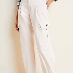 NWOT Anthropologie Amadi Cargo pants 
 Size M.